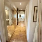 Rent 5 bedroom apartment of 164 m² in Roma