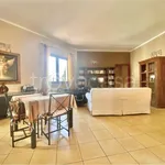 Rent 2 bedroom apartment of 60 m² in Lucca