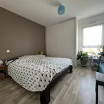 Appartement de 85 m² avec 4 chambre(s) en location à Poitiers