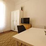 Rent 5 bedroom house in Bilbao