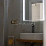 Rent 2 bedroom apartment of 60 m² in Napoli