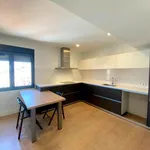 Alquilo 4 dormitorio casa de 263 m² en Madrid