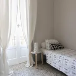 Rent 6 bedroom house in Milan