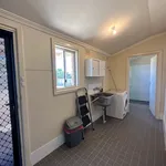 Rent 4 bedroom house in Davoren Park