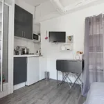 Rent 1 bedroom apartment of 11 m² in Paris