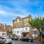 Rent 3 bedroom flat in  London