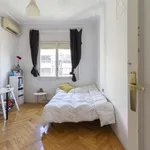 Rent a room of 200 m² in madrid