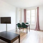 Appartement de 550 m² avec 1 chambre(s) en location à Paris