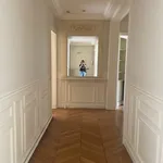 Appartement de 120 m² avec 5 chambre(s) en location à Paris