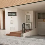 Alquilar 3 dormitorio casa en Madrid