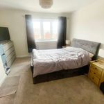 Rent 3 bedroom flat in Wales