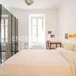 Rent 5 bedroom apartment of 152 m² in Roma