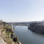 Rent 1 bedroom apartment in Porto