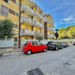 Affitto 1 camera appartamento di 16 m² in Naples