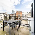 Appartement de 90 m² avec 2 chambre(s) en location à Brussels