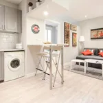 Rent 2 bedroom apartment of 25 m² in Madrid