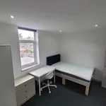 Rent 4 bedroom apartment in West Midlands