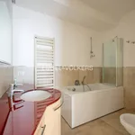 Rent 4 bedroom apartment of 130 m² in Milano