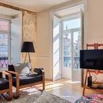 Rent 1 bedroom apartment of 1098 m² in Lisbon