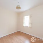 Rent 2 bedroom flat in Aberdeen