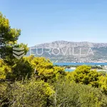 Rent 3 bedroom apartment of 91 m² in Split