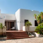 Rent 6 bedroom house of 200 m² in Monopoli