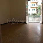 Rent 4 bedroom apartment of 100 m² in Genova