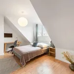 Rent a room of 132 m² in berlin