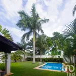 Rent 5 bedroom house of 412 m² in Cancún