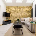 Rent 2 bedroom apartment of 100 m² in london