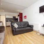 Rent 4 bedroom flat in West Midlands