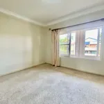 Rent 2 bedroom apartment in Carlton