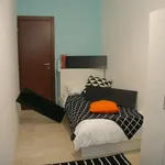 Rent a room in turin