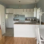 Rent 4 bedroom apartment in Bromont