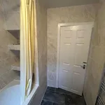 Rent 4 bedroom house in Salford