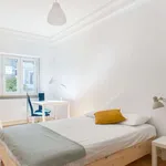 Rent a room in lisbon