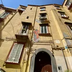 Rent 3 bedroom apartment of 90 m² in napoli