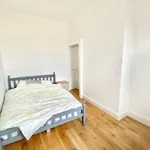 Rent 2 bedroom flat in York