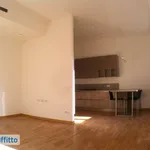 Affitto 3 camera appartamento di 90 m² in Milan