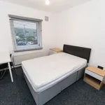 Rent 3 bedroom house in Leeds