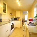 Rent 2 bedroom flat in London