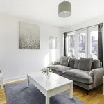 Rent 2 bedroom apartment of 678 m² in London