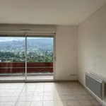 Rent 1 bedroom house of 46 m² in Villefranche-de-Rouergue