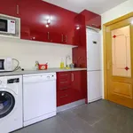 Rent a room of 100 m² in madrid