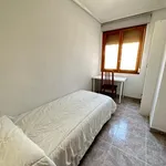 Rent 5 bedroom apartment in Alicante