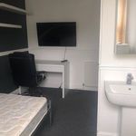 Rent 8 bedroom house in Wales