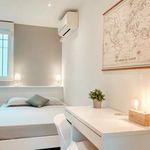 Appartement de 200 m² avec 1 chambre(s) en location à Marseille