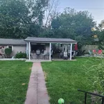 Rent 4 bedroom house in Farmington Hills