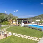 Rent 6 bedroom house in Ibiza