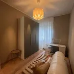 Rent 3 bedroom apartment of 93 m² in Milan